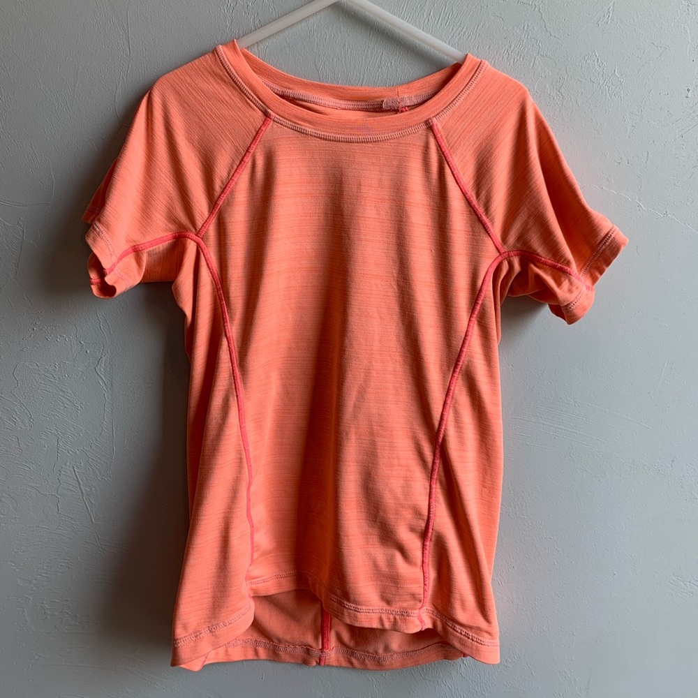 Girls Athleta top S/7 GUC!